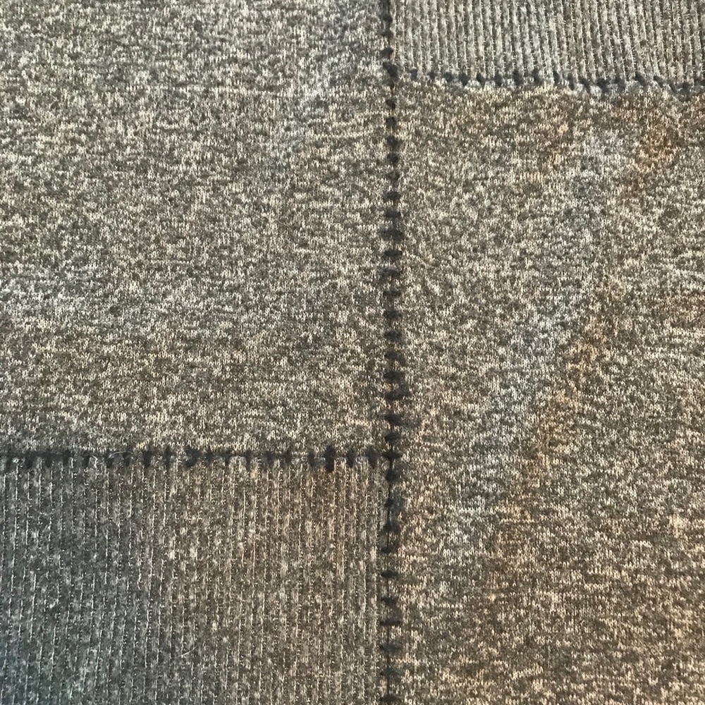 Coco + Jamieson Gray long sleeve ribbed top - Picture 3 of 6